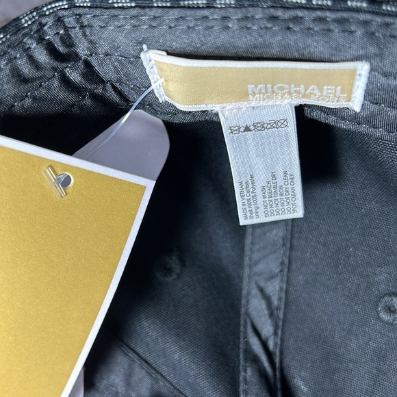 Michael Kors Logo Signature Hat - Picture 5 of 6